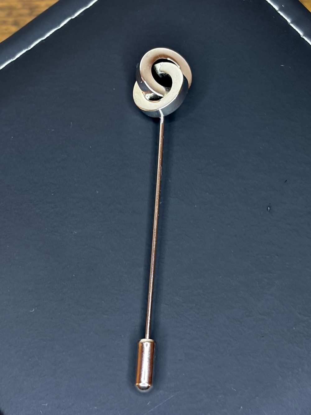 Vintage 90’s Modernist Silver-Tone Love Knot Stick Pin/Hat Pin